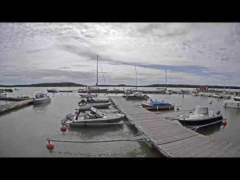 Scenic coastal view from Wanha Salakuljettaja live webcam in Velkua Finland